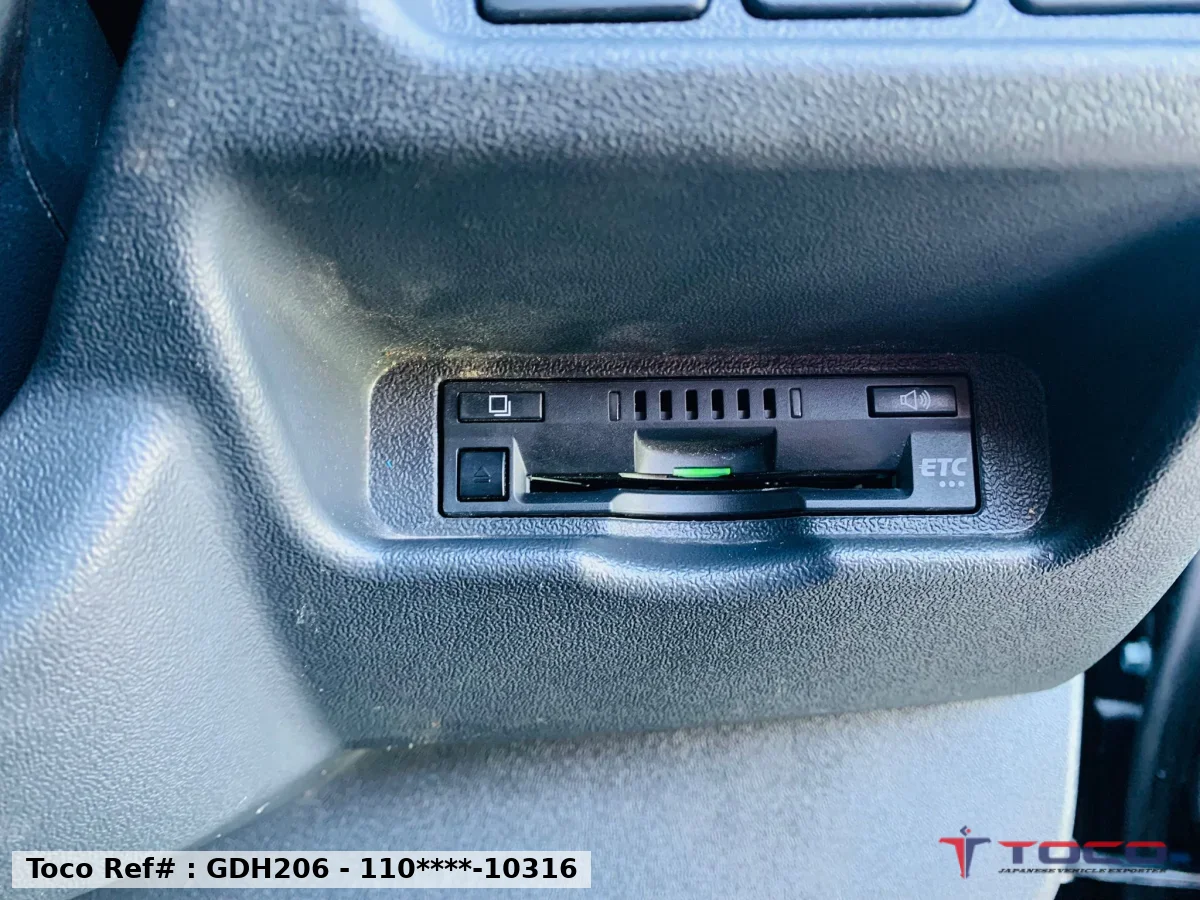 2024 TOYOTA HIACE SUPER GL
