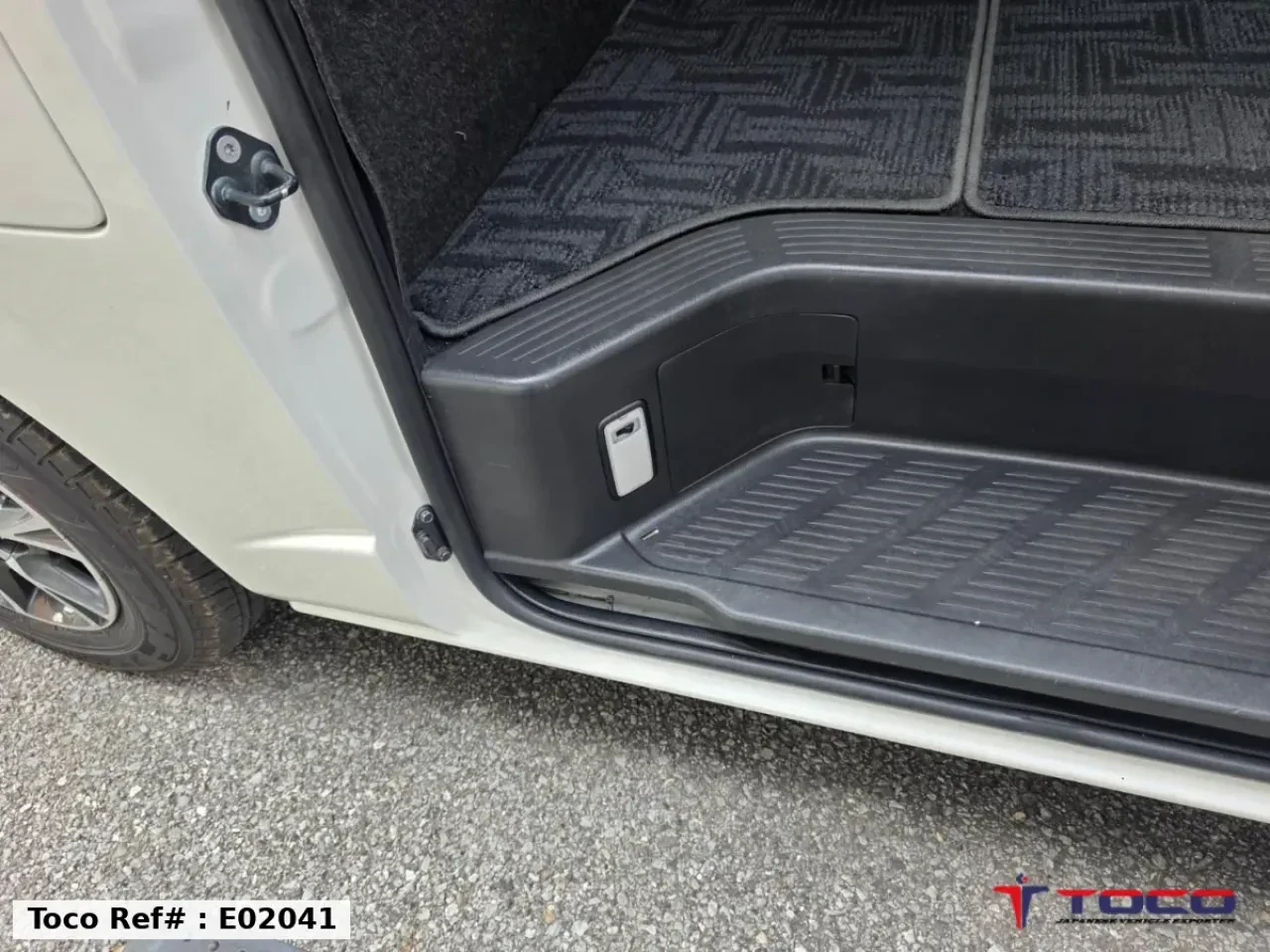 2021 TOYOTA HIACE WAGON