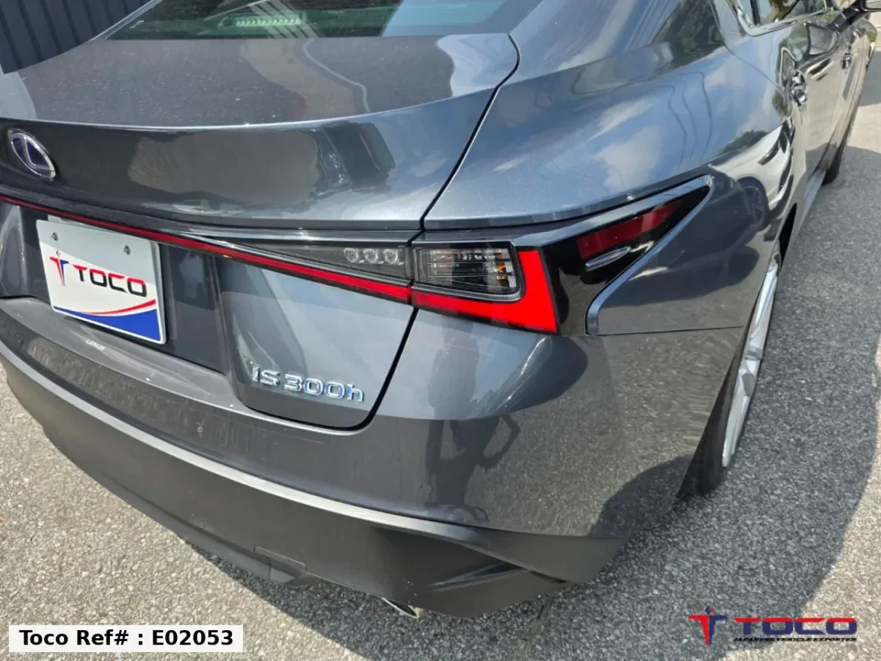 2022 LEXUS IS