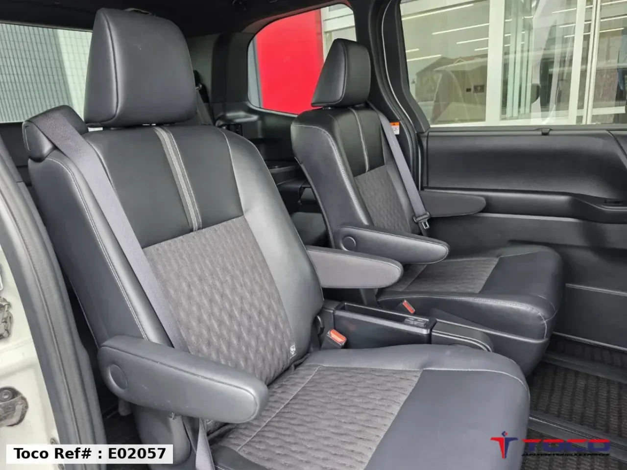 2025 TOYOTA NOAH