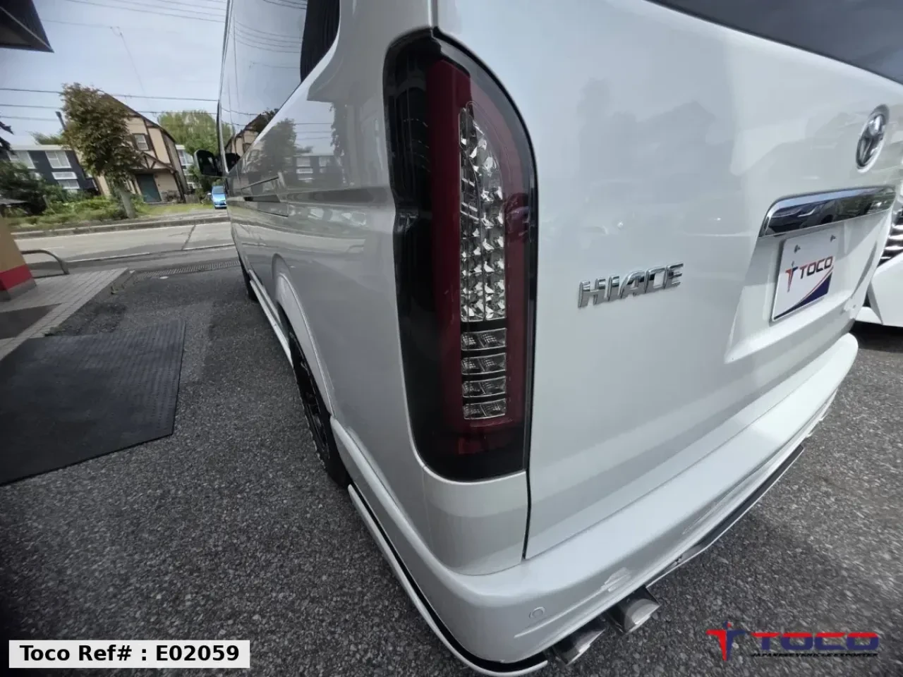 2022 TOYOTA HIACE COMMUTER