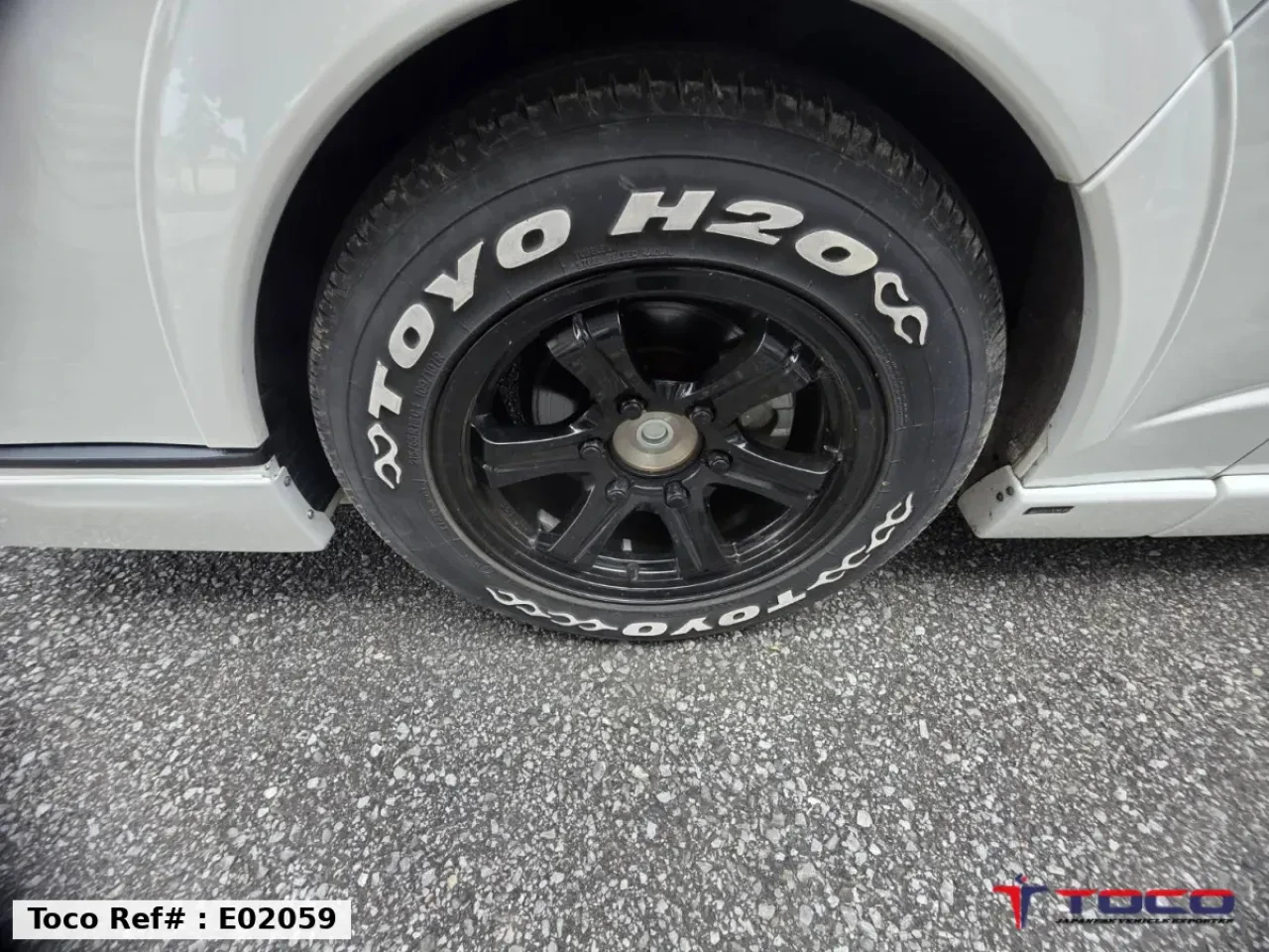 2022 TOYOTA HIACE COMMUTER
