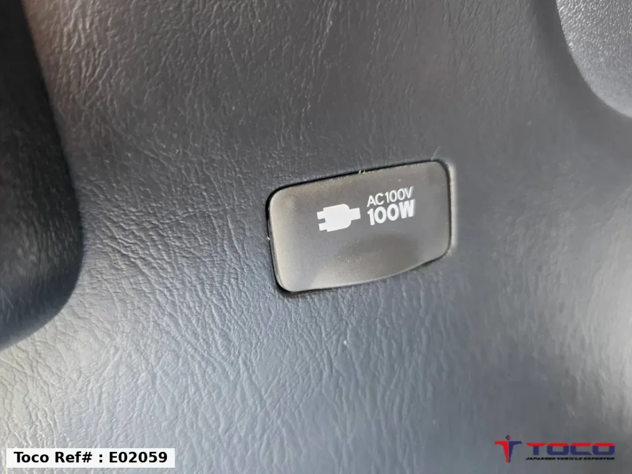 2022 TOYOTA HIACE COMMUTER