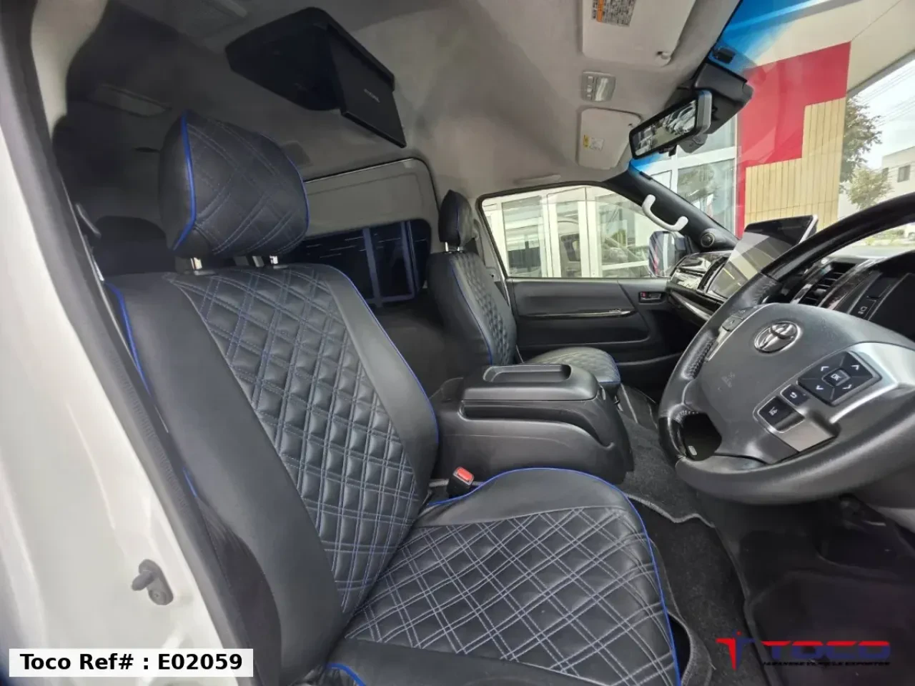 2022 TOYOTA HIACE COMMUTER