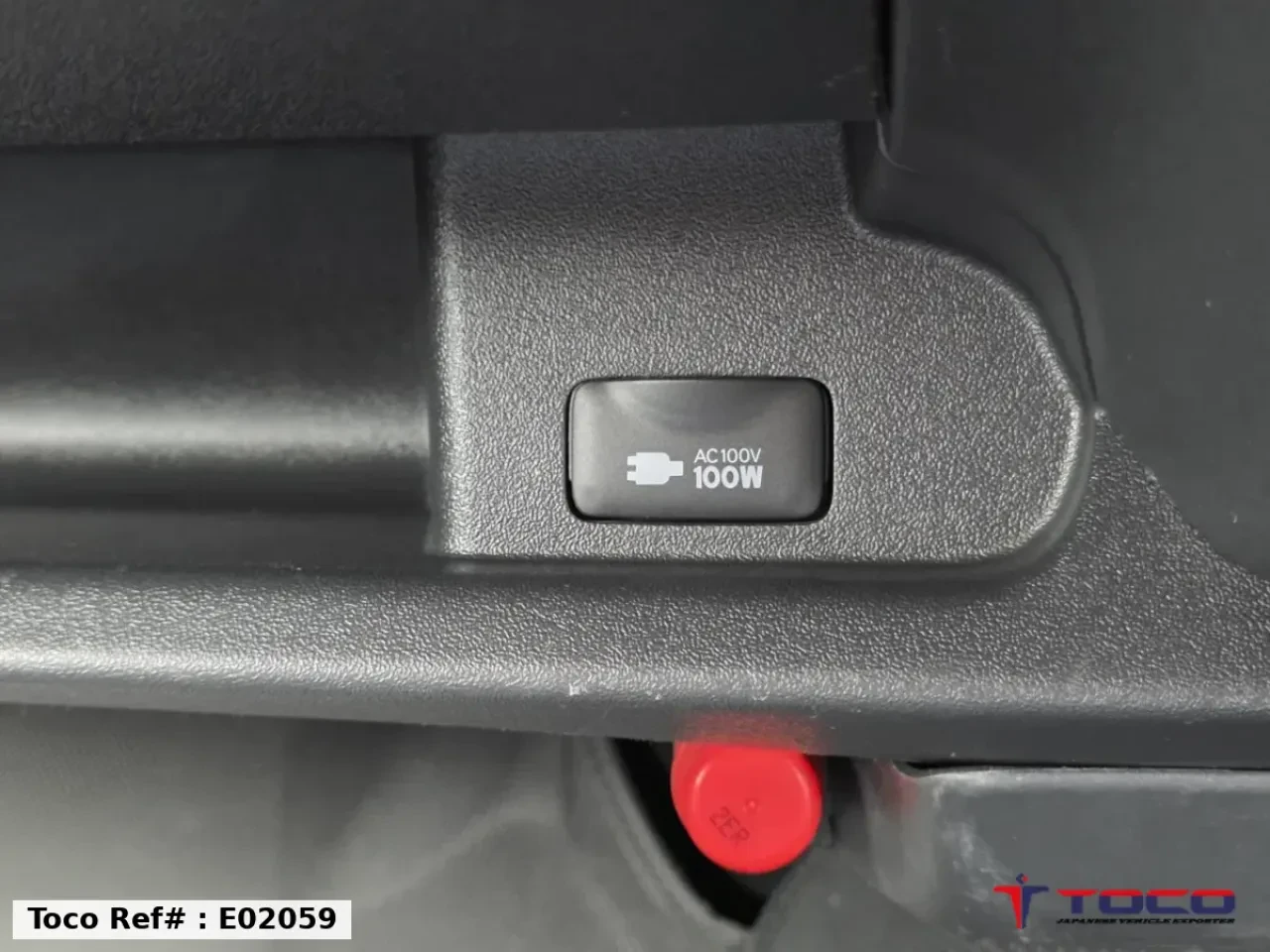 2022 TOYOTA HIACE COMMUTER