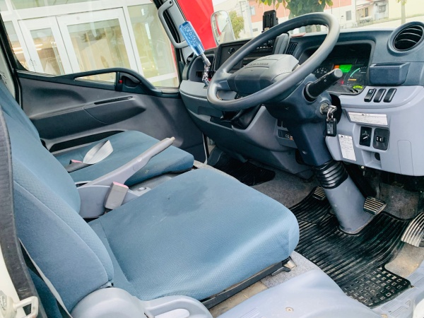 2012 Mitsubishi Fuso Canter - Image 18