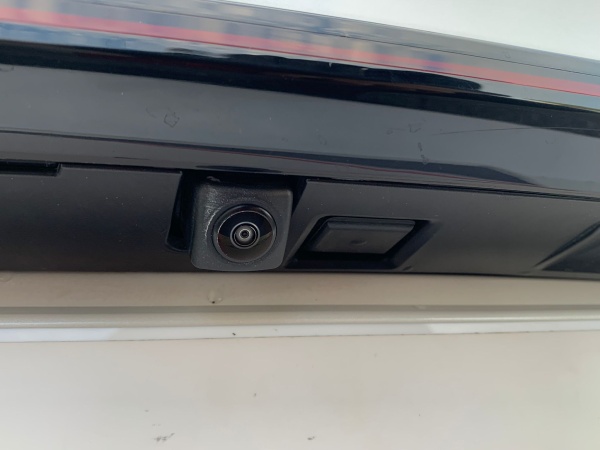 2023 Lexus IS300h - Image 33