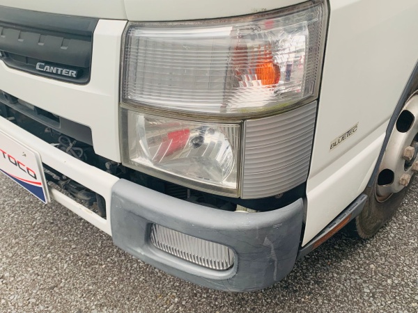 2012 Mitsubishi Fuso Canter - Image 12