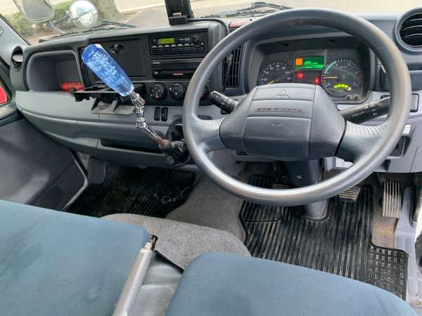 2012 Mitsubishi Fuso Canter - Image 9