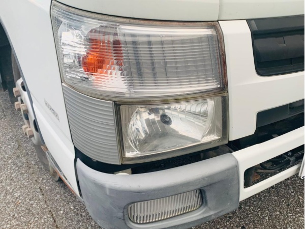 2012 Mitsubishi Fuso Canter - Image 13