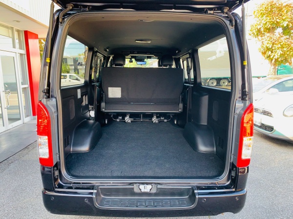 2024 TOYOTA HIACE SUPER GL - Image 8